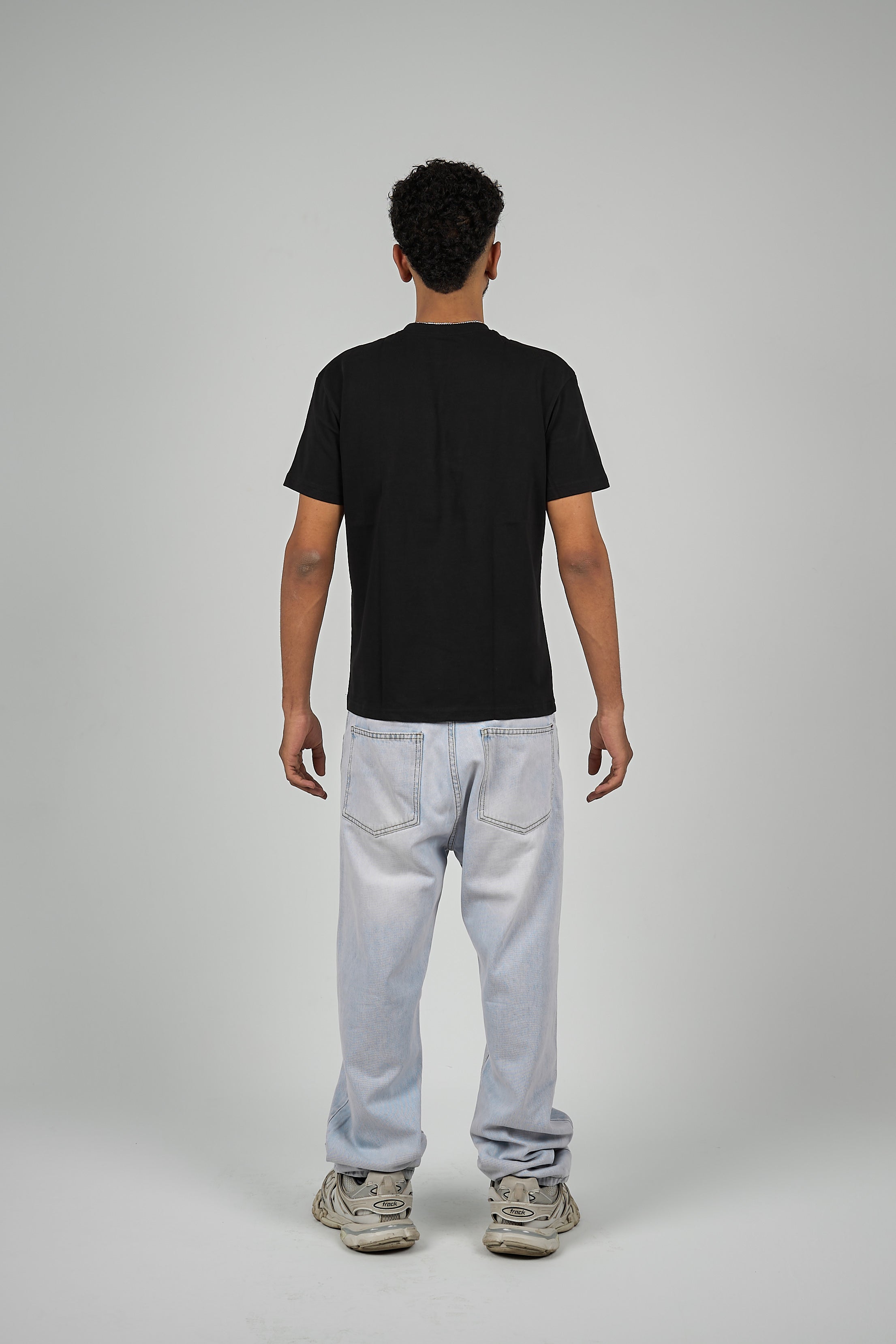 rnuer BLACK REG.